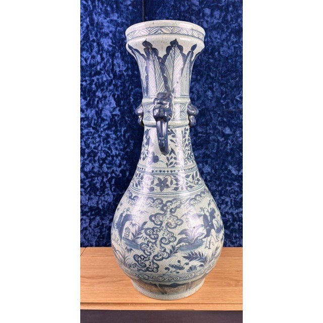 Period: 19th century Style: Asian art Condition: Excellent condition Material: Porcelain Height: 62