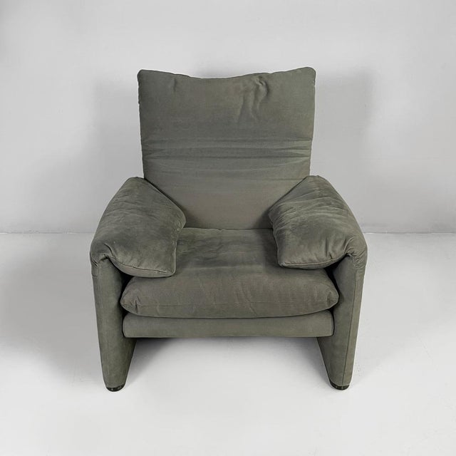 Modern Italian Maralunga Chair by Vico Magistretti for Cassina, 1970s For Sale - Image 3 of 18
