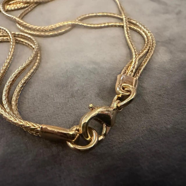 A 2000s High Quality Costume Jewelry Gilt Metal Italian Snake Necklace For Sale - Image 6 of 16