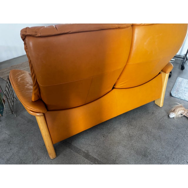 1990s Ekornes Stressless Reclining Leather Sofa For Sale In Los Angeles - Image 6 of 9