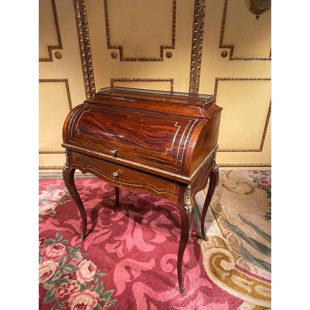 French Roll-Up Secretaire in Transition Style, 1890s For Sale - Image 11 of 18
