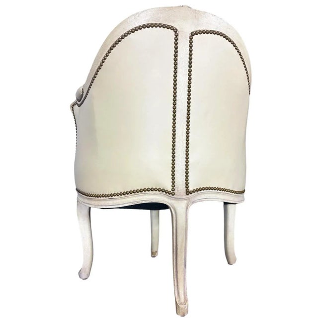 Louis XV French Leather and Painted Carved Wood Corner Chair - Vintage Early 21st Century For Sale In Saint Louis - Image 6 of 8