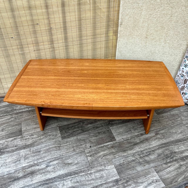 Mid-Century Modern Danish Style Teak Coffee Table by Nordic Furniture. Circa 1970s For Sale In Miami - Image 6 of 17