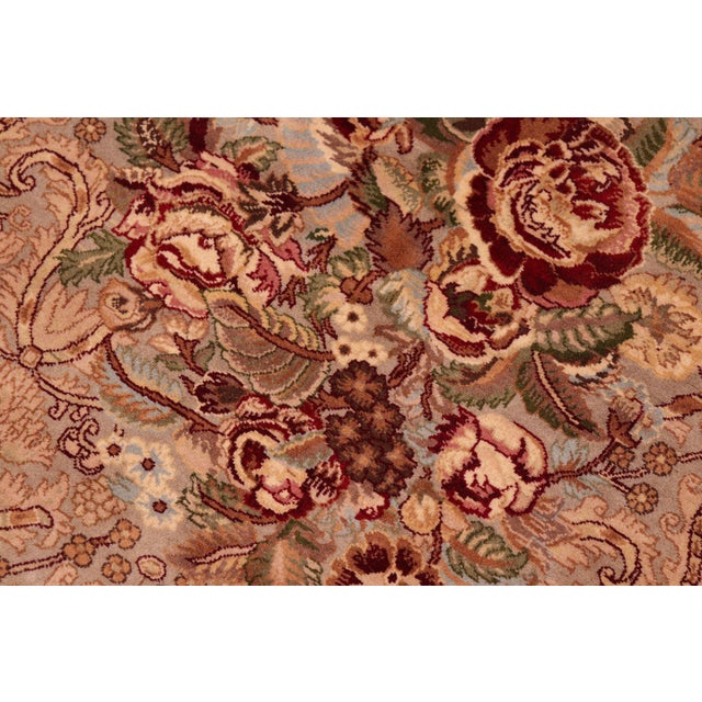 Shabby Chic 1990's Pak-Persian Taupe/Gold Wool Rug - 6'1'' X 9'7'' For Sale - Image 4 of 9