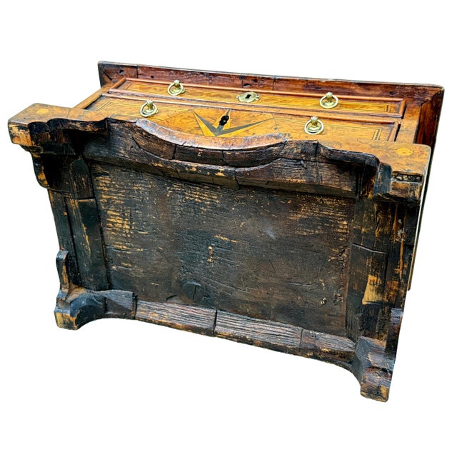 Small Antique Walnut Chest of Drawers, 1720 For Sale - Image 12 of 14