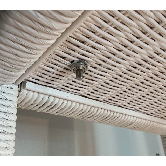 Wood 70s Vintage Henry Link White Wicker Lighted Etageres Display Glass Shelves - A Pair For Sale - Image 7 of 12