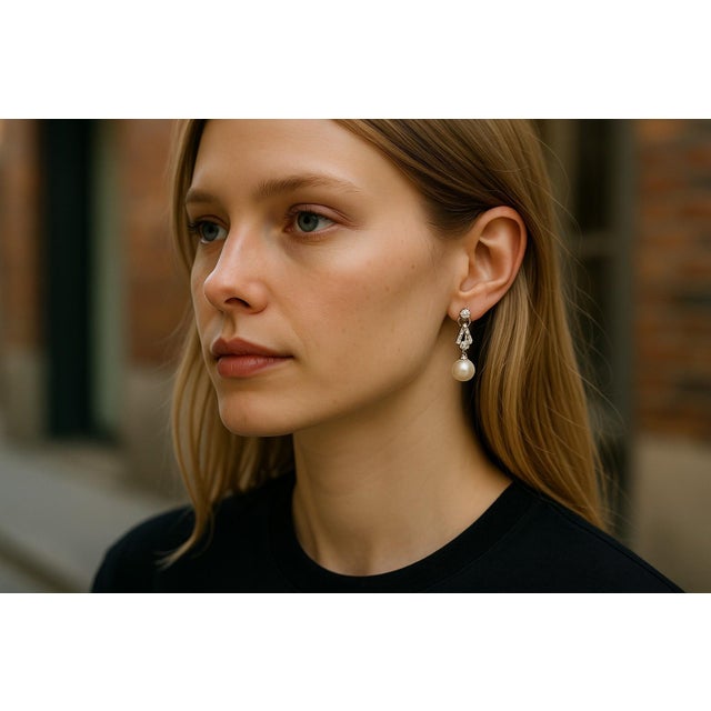 1940s Platinum Diamond and Pear Lever Back Drop Earrings 1 Inch Long, A Pair For Sale In New York - Image 6 of 8