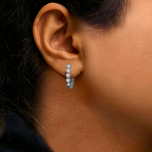 14K Gold 1/2 Cttw Diamond Earring Zig-Zagging Geometric Hoop Earrings (G-H Color, SI1-SI2) For Sale - Image 4 of 5