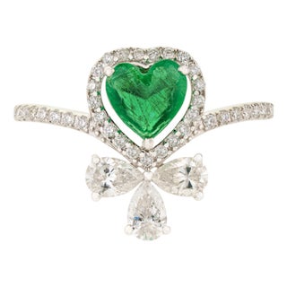 Heart Emerald and Diamond Statement Cocktail Ring in 18k Gold Size 4 For Sale