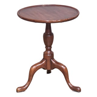 1990s Henkel Harris Wild Black Cherry Ocassional Round Table Made in Virginia For Sale