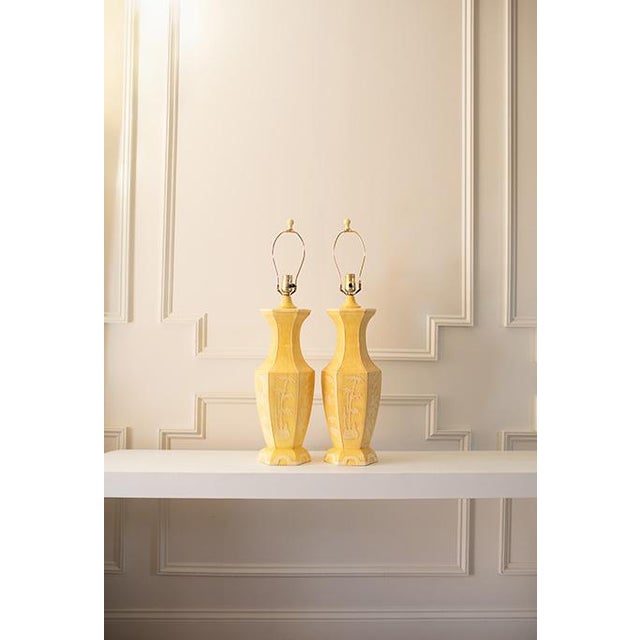 Chinoiserie Mid 20th Century Yellow Ginger Jar Chinoiserie Lamp Paul Hanson - a Pair For Sale - Image 3 of 14