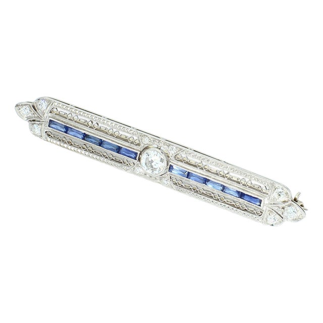 Mid 20th Century Elongated Brooch With Sapphires and Central Diamond 6.76g For Sale