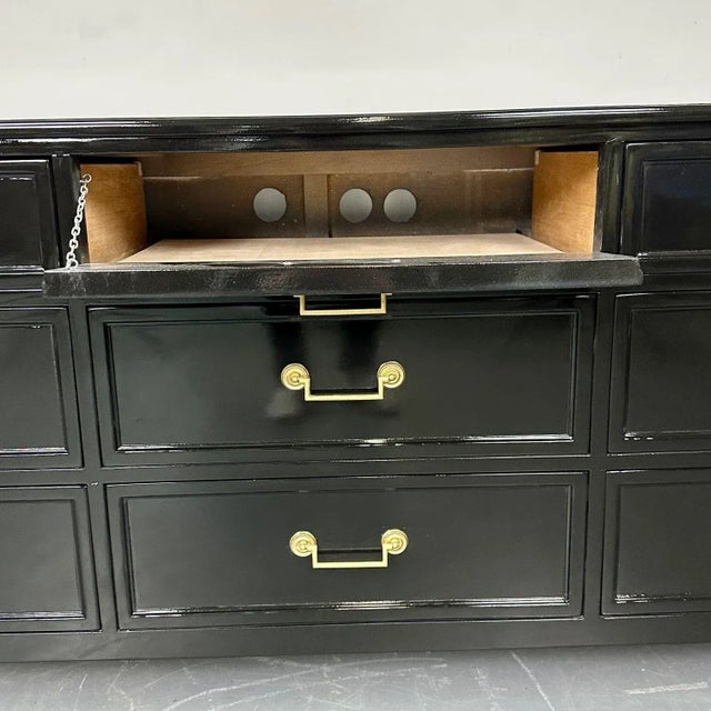 Hollywood Regency Ebony Lacquer Sideboard / Commode, Jansen Style, Baker For Sale - Image 10 of 13