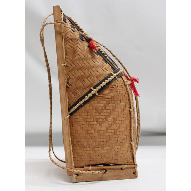 English Wicker Woven Basket B For Sale - Image 3 of 11