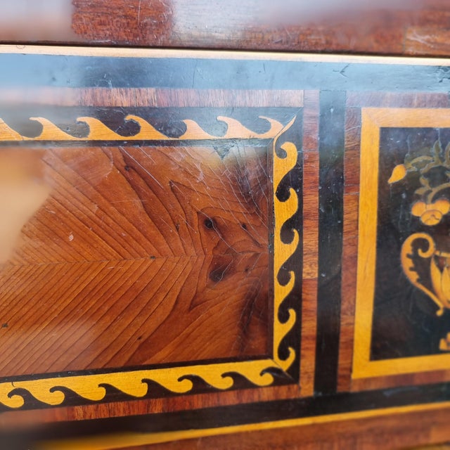 Antique Neapolitan Directoire Chests of Drawers in Walnut, 1760, Set of 2 For Sale - Image 12 of 16