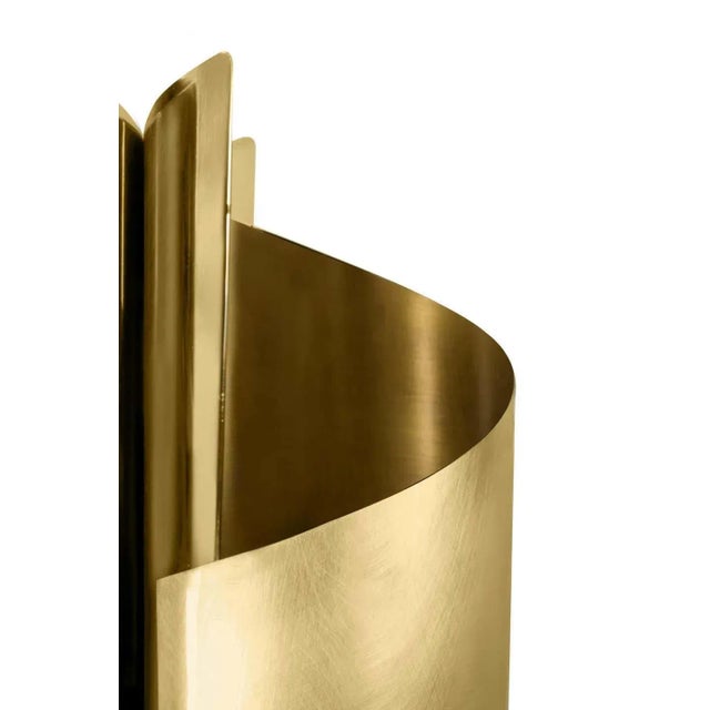 Table Lamp in Polished Brass For Sale - Image 4 of 11