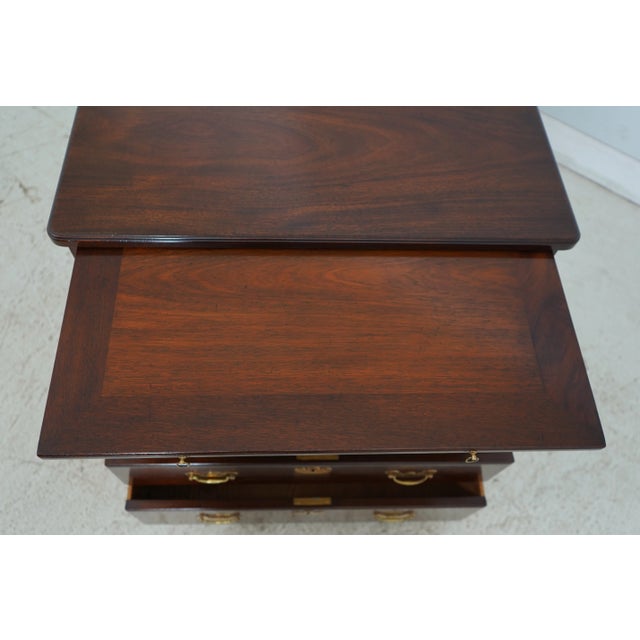 Kittinger Kittinger Cw-68 Colonial Williamsburg Mahogany Bachelor Chest For Sale - Image 4 of 12