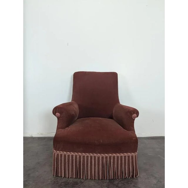 Napoleon III Toad Lounge Chair, in Very Good conditions.