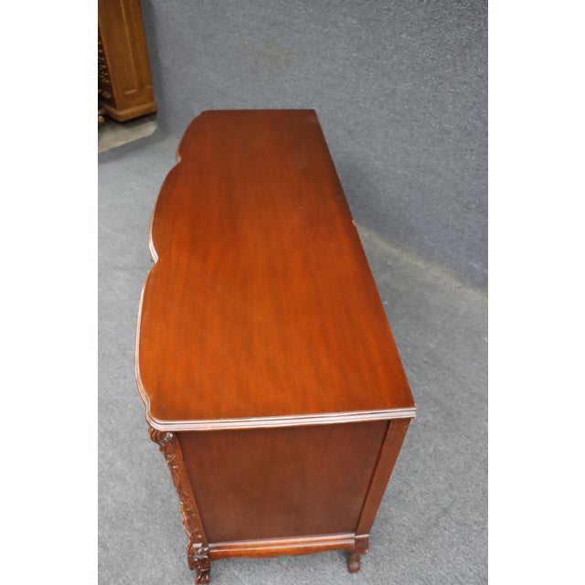 Mid 20th Century Mahogany Serpentine Front Dresser With Claw & Ball Feet For Sale - Image 10 of 13