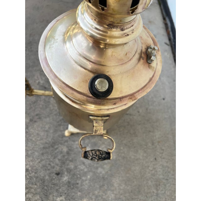 Antique Romanov Era Imperial Russian Tula Samovar – Rare Three-Lion Crest – Brass/Tombac – C. 1890-1910 For Sale - Image 10 of 17