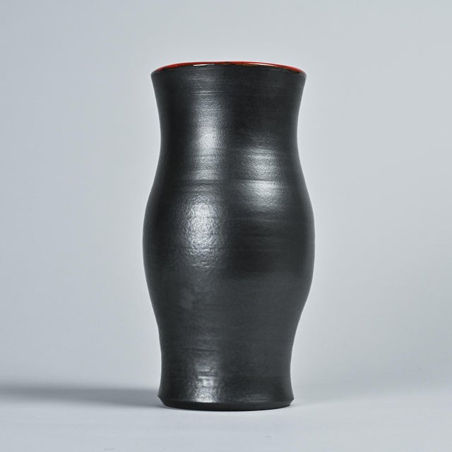Black Large Vase by Robert and Jean Cloutier, 1960s For Sale - Image 8 of 11