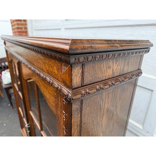 Wood Antique Early 20th Century Mission Style Oak Display Cabinet/ Bookcase For Sale - Image 7 of 18