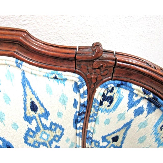 Antique French Louis XV Carved Walnut French Bergère Armchair Ikat 18th Century For Sale - Image 14 of 18