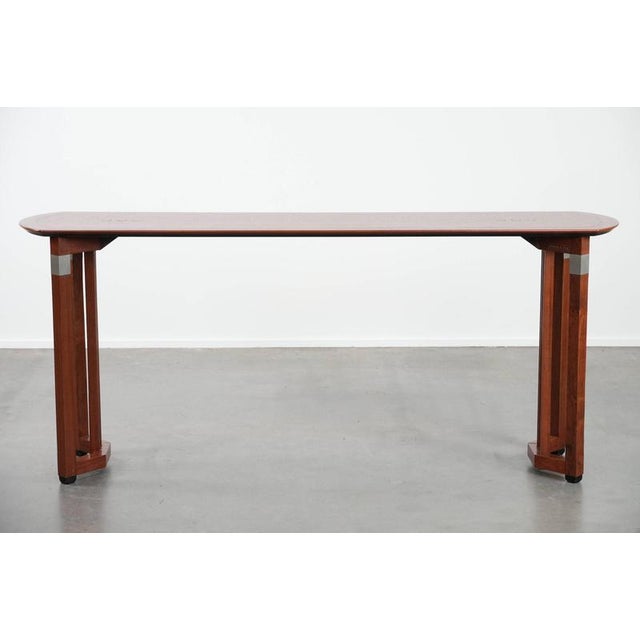 Beautiful Art Deco design side table by Schuitema from the Decoforma series, in excellent condition. : This beautiful Art...