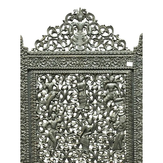 1900s Heavily Carved Anglo Indian 3 Panel Screen Room Divider. For Sale - Image 9 of 10