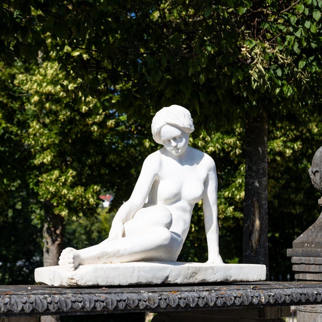 Reclining Female Nude in Marble, Early 20th Century, Marble For Sale - Image 6 of 12