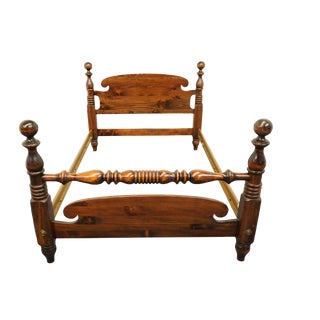 Ethan Allen Antiqued Pine Old Tavern Full Size Cannonball Bed 12-5604 - 212 Finish For Sale
