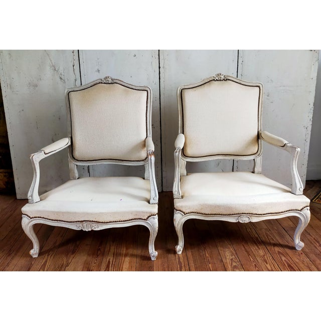 Large Louis XV Style Bergère Armchairs, 1970s, Set of 2 For Sale - Image 3 of 10