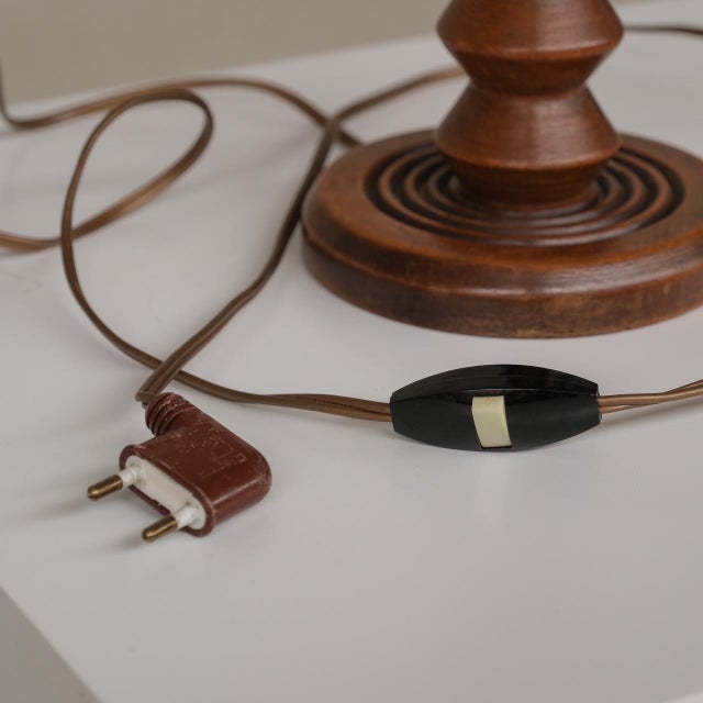 Deco French Oak Turned Geometric Table Lamp, 1950s For Sale - Image 4 of 5