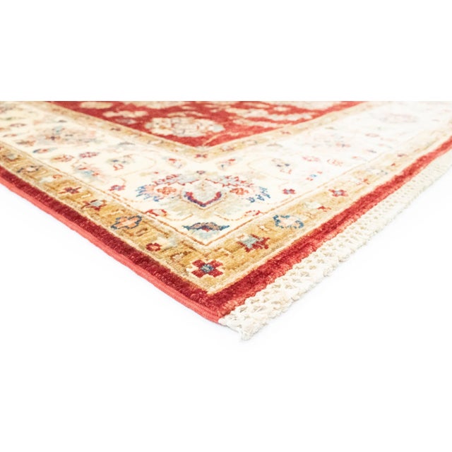 Middle Eastern Rug in Wool For Sale - Image 9 of 11