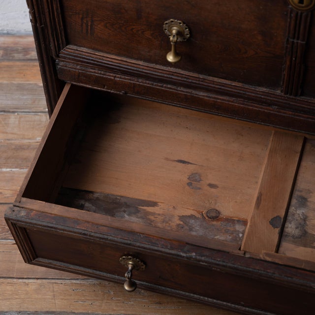 Jacobean Oak Chest of Drawers, 17th Century For Sale - Image 17 of 18