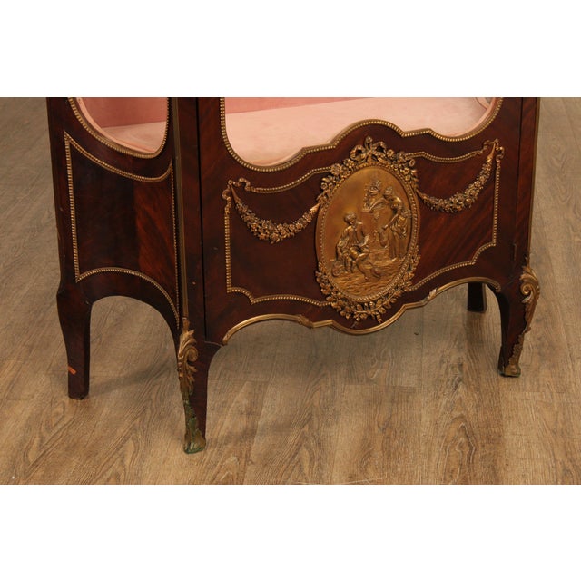 Brown French Regence Style Gilt Bronze Mounted King Wood Vitrine Display Cabinet For Sale - Image 8 of 12
