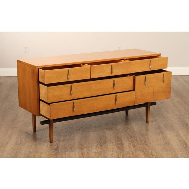 Mid-Century Modern Mid Century Modern Walnut Dresser For Sale - Image 3 of 18