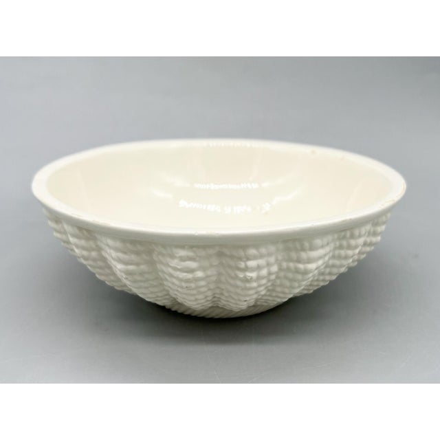 Italian White Ceramic Grape Tureen or Covered Bowl - Blanc De Chine - Mid Century, Neoclassical, Hollywood Regency For Sale - Image 18 of 18