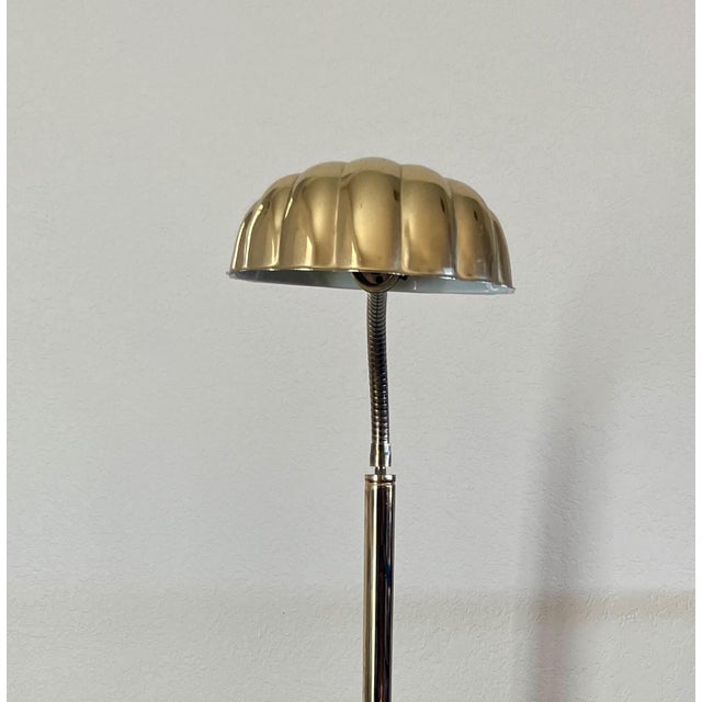 Mid-Century Modern 1970s MCM Alsy Style Clamshell Scalloped Gooseneck Pharmacy Floor Lamp For Sale - Image 3 of 15