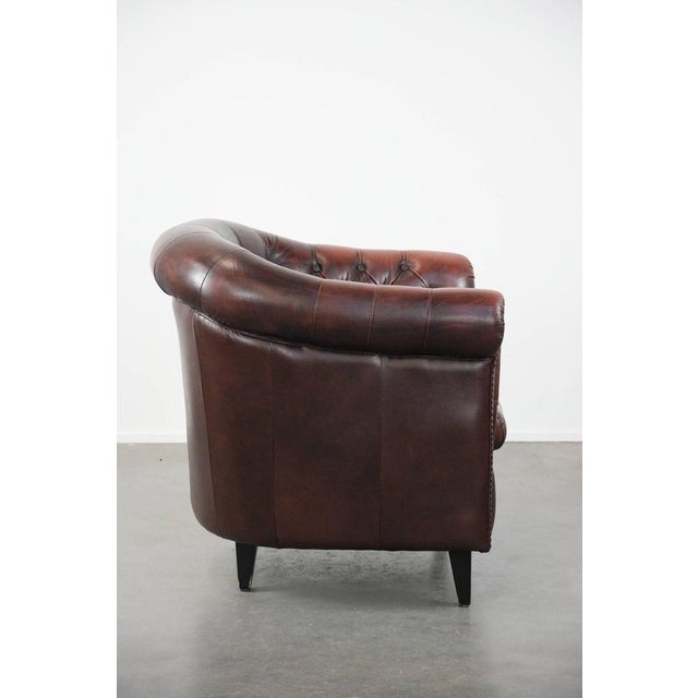 English-Style Chesterfield Club Chair in Cowhide Leather For Sale - Image 3 of 15