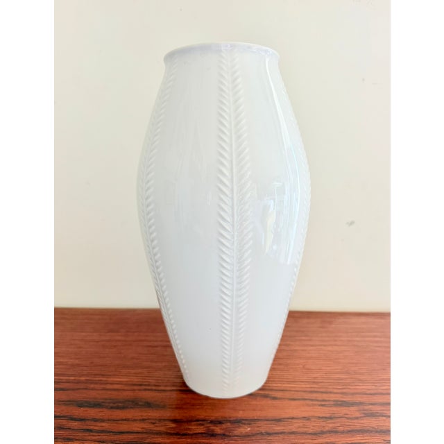 Mid-Century Modern Vintage German Vase in Porcelain, 1970s For Sale - Image 3 of 8
