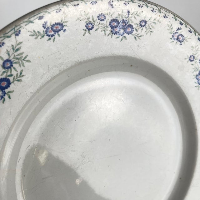 Round Dish from Sarreguemines, 1875-1920 For Sale - Image 10 of 11