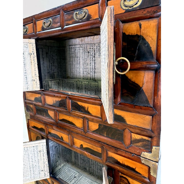 Mid-Century Modern Antique Korean Two-Level Storage Chest Ich’ung Nong with Persimmon Panels For Sale - Image 3 of 18