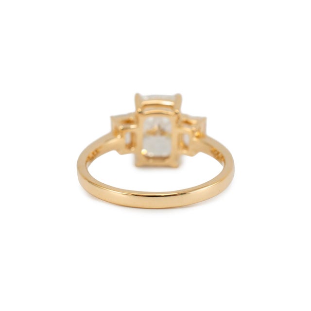 18k Yellow Gold 3.59ctw Cushion Cut Lab Grown Diamond Tree-Stone Engagement Ring, Size 7.75 For Sale In Houston - Image 6 of 9