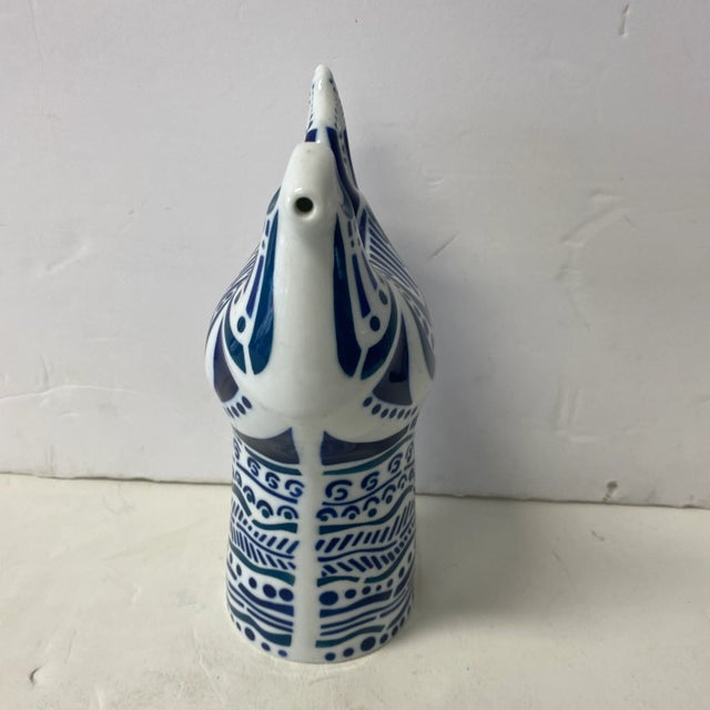 This Sargadelos chicken creamer is porcelain hand made in Galicia Spain. Perfect for the collector of anything blue and...