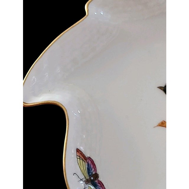 Herend 1960s Herend Rothschild Bird Handled Leaf Dish - Discontinued For Sale - Image 4 of 6