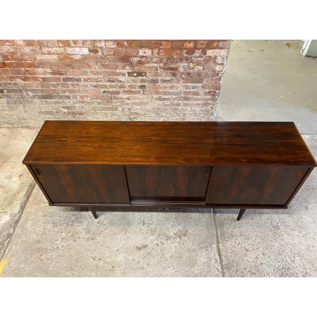 Dyrlund Dyrlund Danish Modern Rosewood Triple Sliding Door Sideboard For Sale - Image 4 of 12