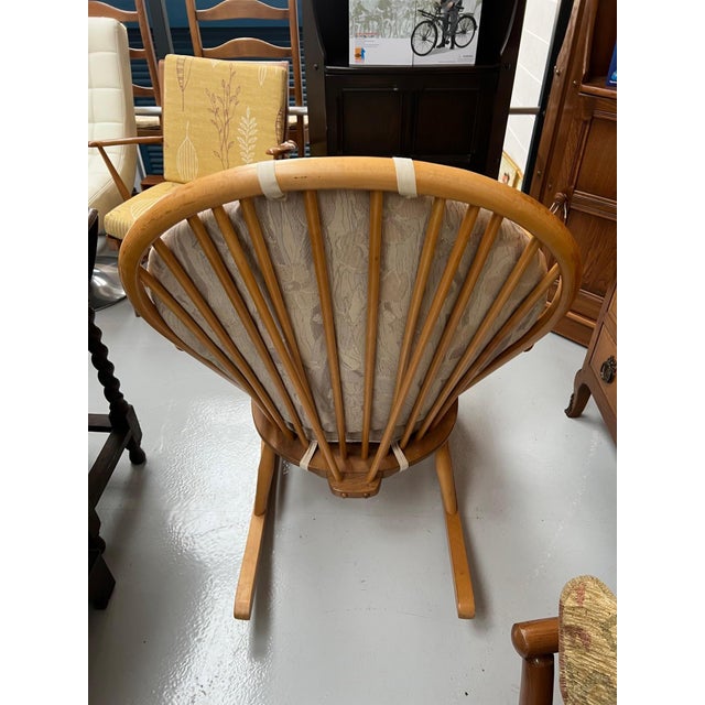 Mid-Century Modern Blonde Model 315 Rocking Chair by Lucian Ercolani for Ercol, 1960s For Sale - Image 3 of 8