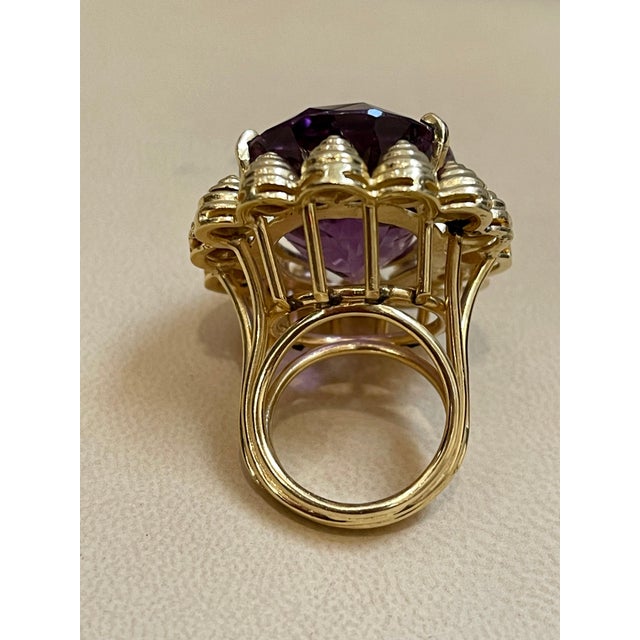 50 Carat Amethyst Cocktail Ring in Solid 18 Karat Yellow Gold 29 Grams For Sale In New York - Image 6 of 18