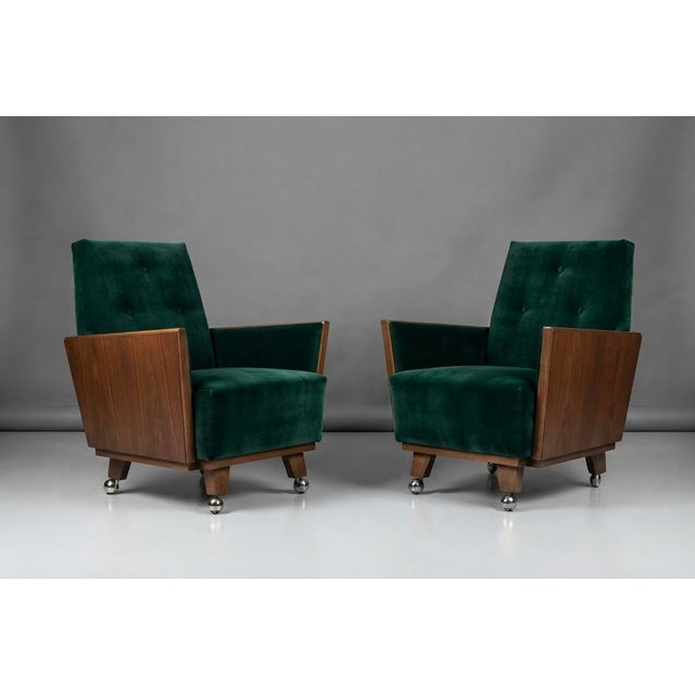 1930s Hungarian Art Deco Lounge Chairs in Green Velvet with Wooden Side Panels and Casters, 1930s, Set of 2 For Sale - Image 5 of 5